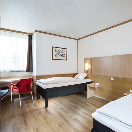 Ibis Hotel 2*