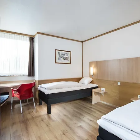 Ibis Hotell 2*
